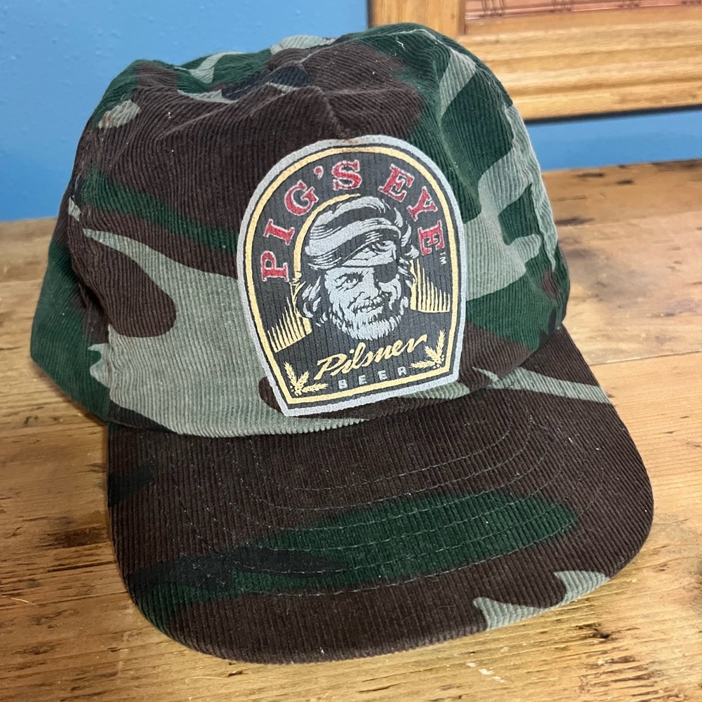 Camouflage & Corduroy! Pig's Eye Pilsner Beer Snap back. 80’s 90’s MADE IN USA